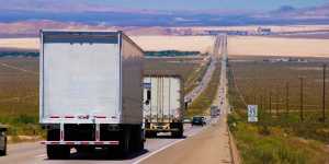 WhyYouShouldMoveBeforeTheBabyComesOrWaitWhyYouShouldn Night Movers residential night time moving moving movers foreman